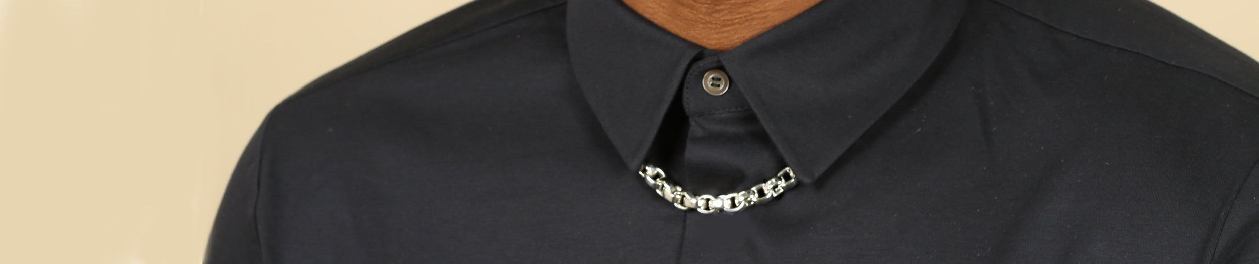 Men's necklaces and chains