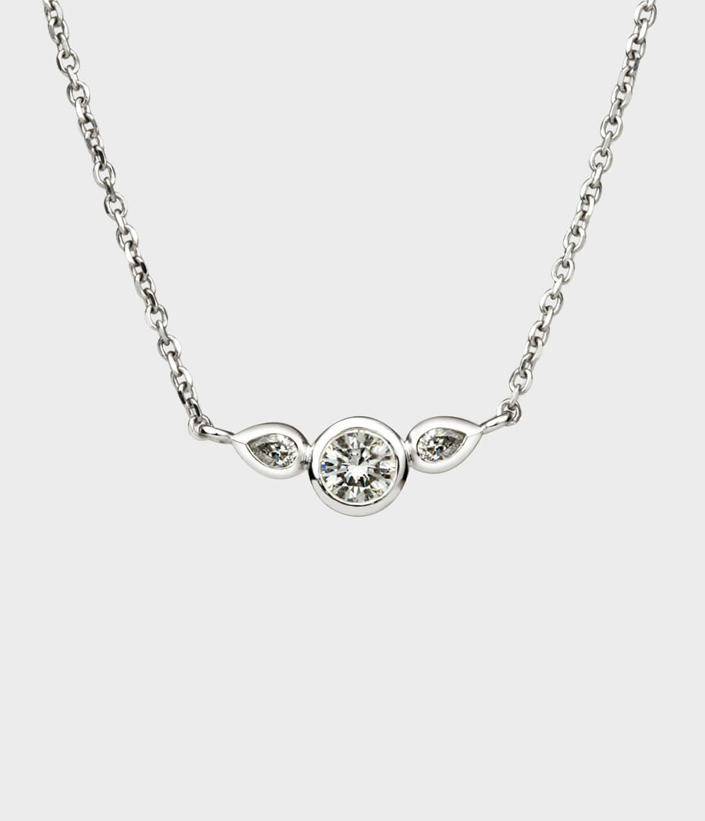 Angel Necklace / Platinum / HVS Certified Diamond / Diamonds
