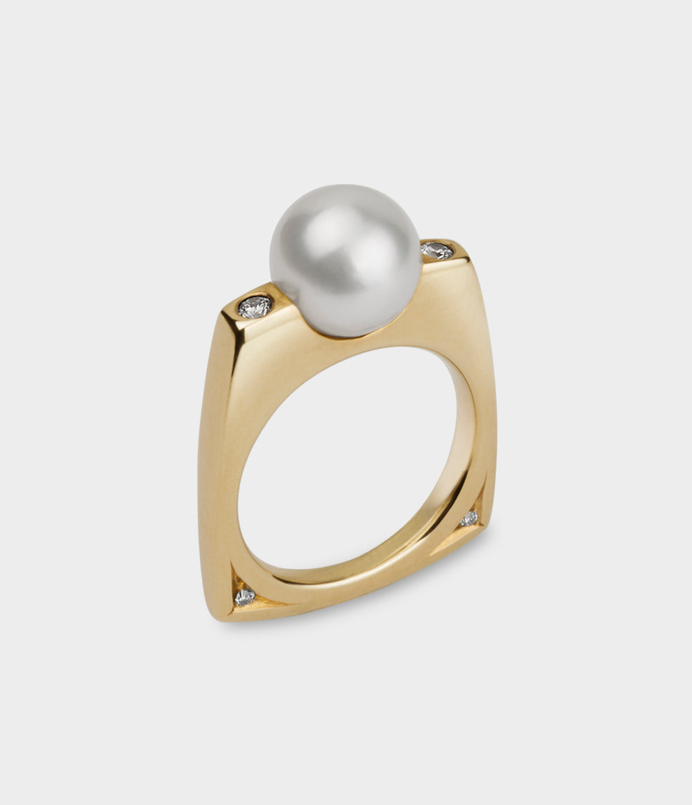 South Sea Pearl Ring in 9ct Yellow Gold, Size K1/2