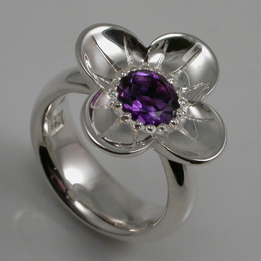 Buttercup Ring in Silver with Amethyst, Size K1/2