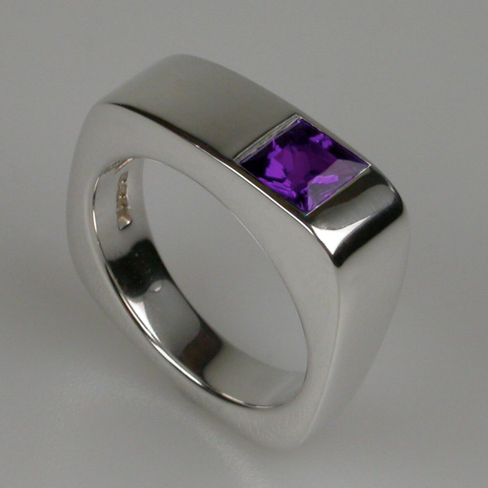 Jump 5 Ring in Silver with Amethyst, Size K