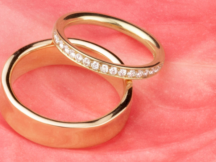 Women's wedding rings