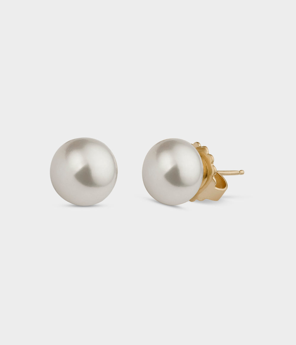 Carmen Pearl Studs / 9 carat yellow gold / Button White Pearls