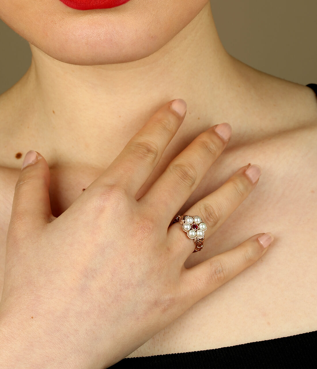 Posey Pearl Ring