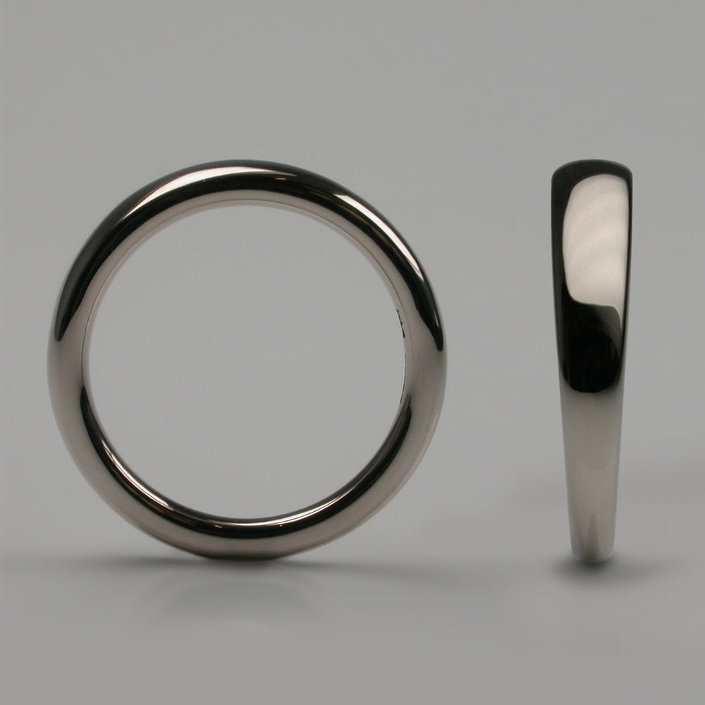 Solitaire Wedding Ring in 18 White Gold, Size L