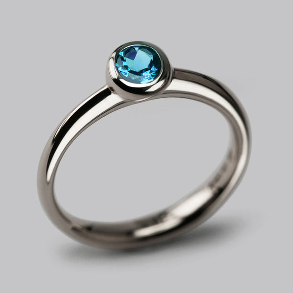 Halo 4 Ring / Sterling Silver / Blue Topaz / Size L1/2