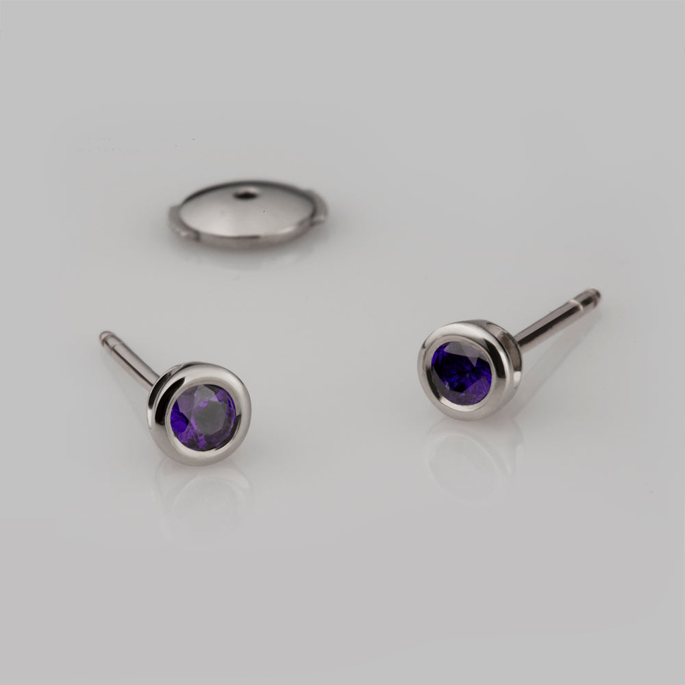 Halo Stud Earrings in Silver with Amethyst