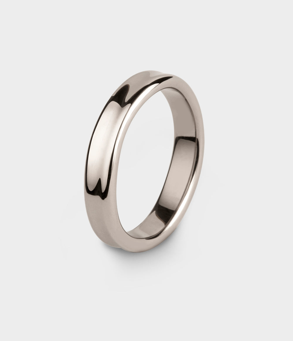 Liquid Extra Slim ring in 18ct White Gold, Size J1/2