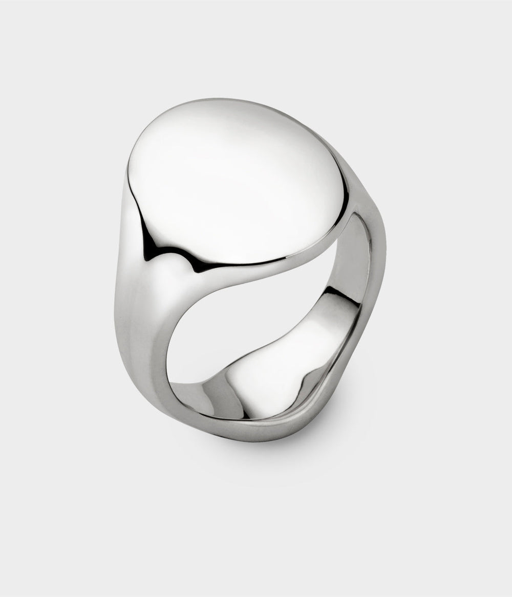 Oval Signet Ring in Silver, Size Z