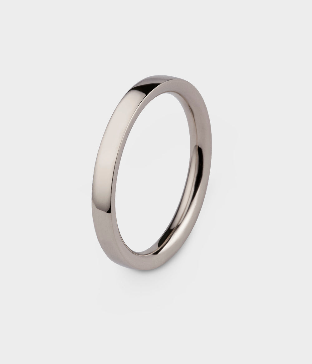 Radiant Light Wedding Ring in 18ct White Gold, Sze N