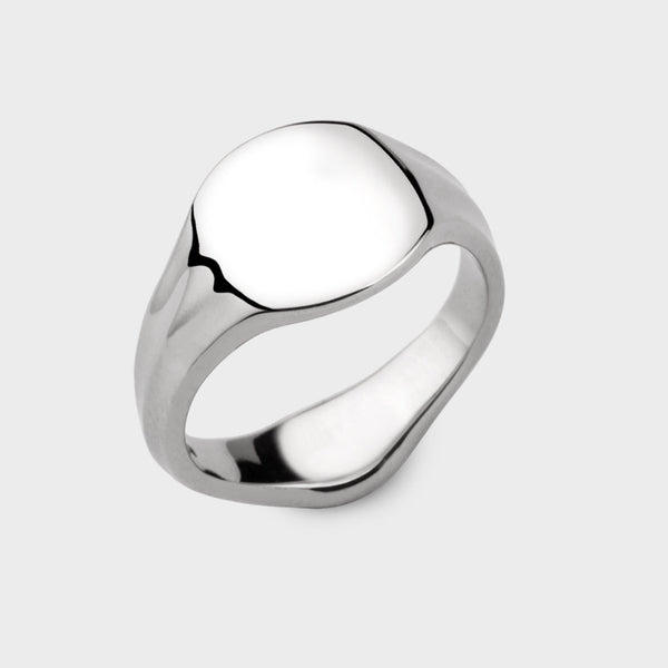 Small Signet Ring in Sterling Silver