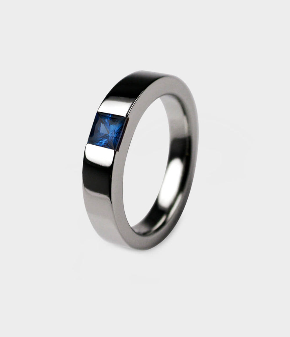 Times Square 4 Ring in Platinum with Blue Sapphire, Size M1/2
