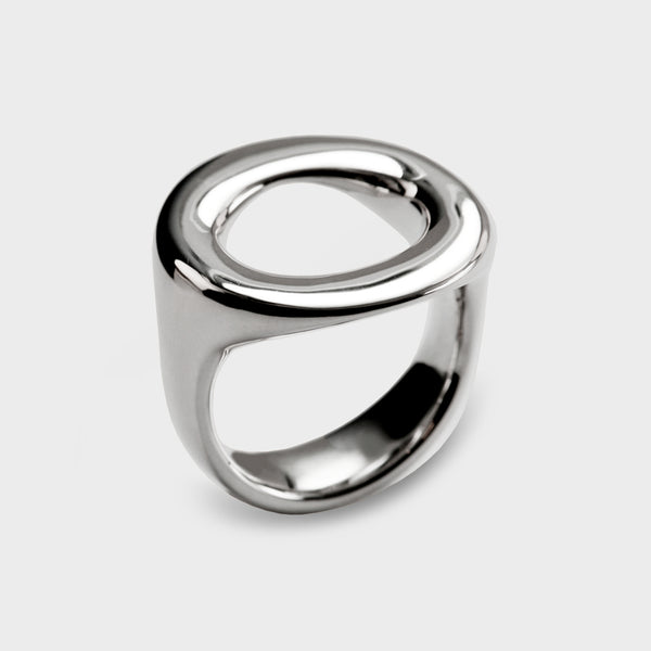 close up of a silver pop ring.