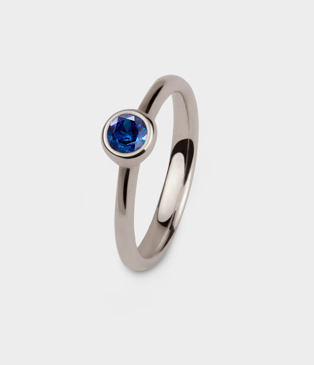 Halo 4 Ring in 9 Carat White Gold