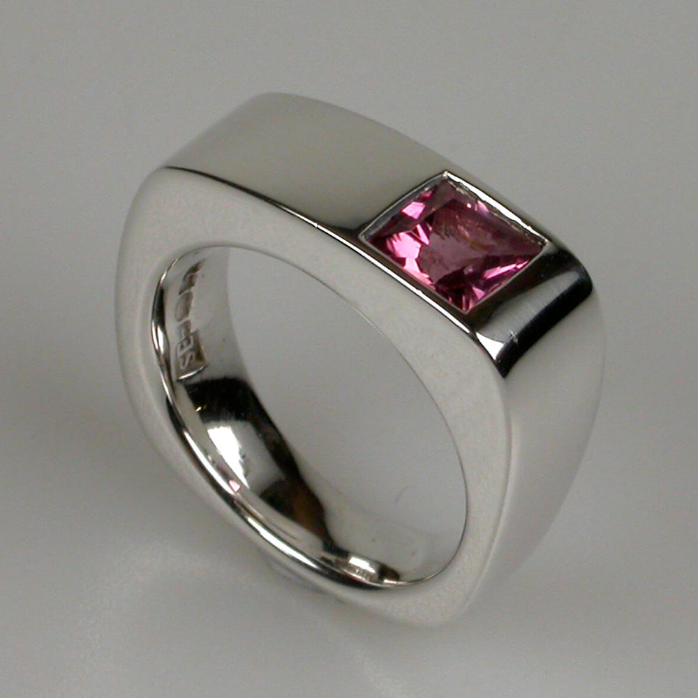 Jump 5 Ring in Silver with Pink Tourmaline, Size J