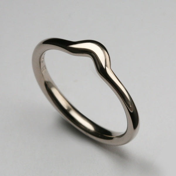 Dainty Belle Wedding in 18ct White Gold, Size J