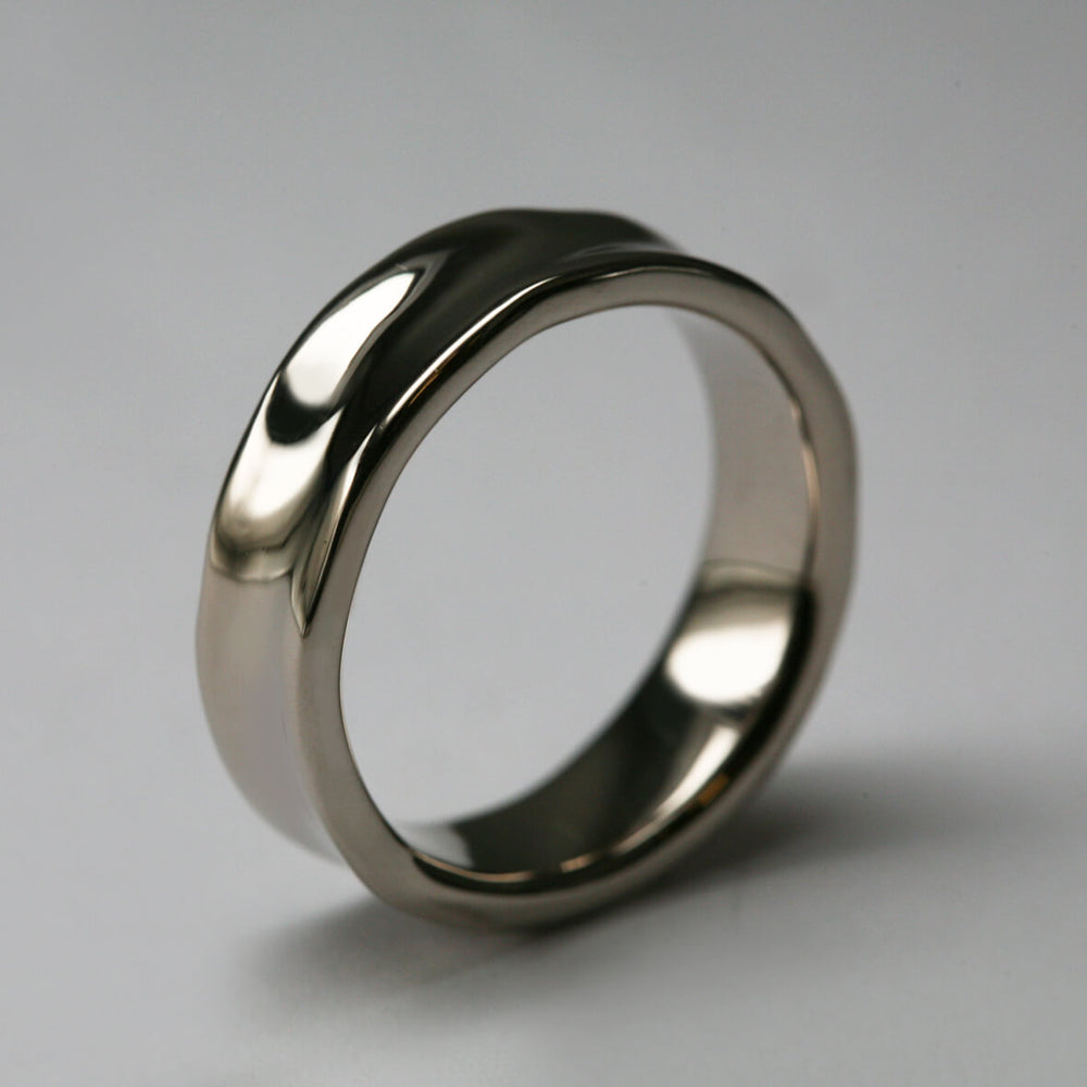 Liquid Slim Ring in 18ct White Gold, Size R