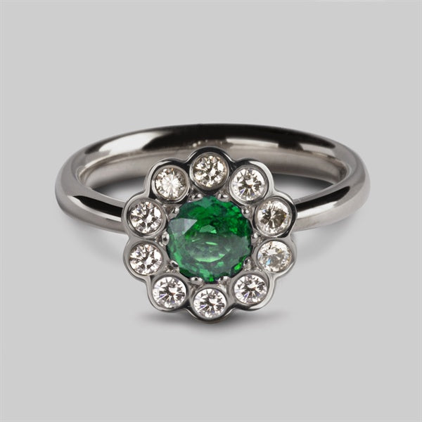 Daisy Cluster Ring in Platinum with Diamond & Emerald, Size M