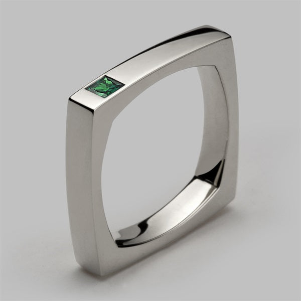 Bright Light Engagement Ring in Platinum & Emerald N3/4