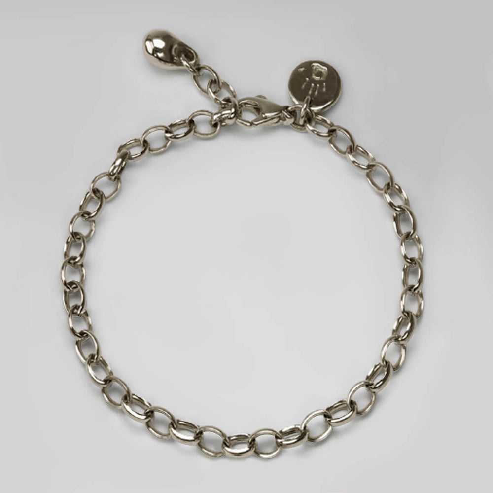 Slim Pull Bracelet in 9ct White Gold