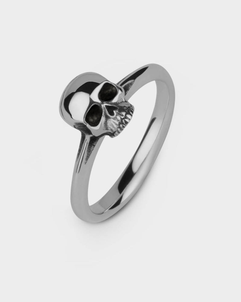 A skull as the wedding ring