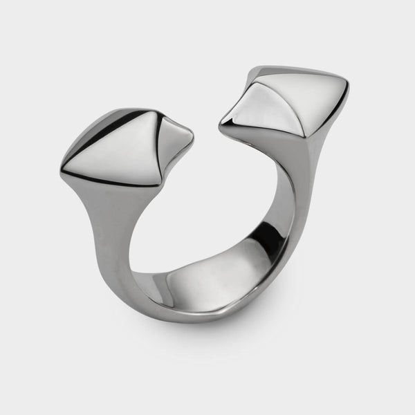 3/4 profile of a silver Small Arrowhead Ring