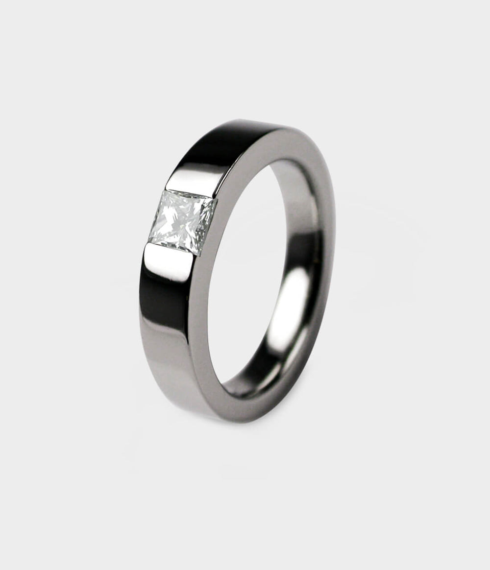 Times Square 4 Women's Ring in Platinum