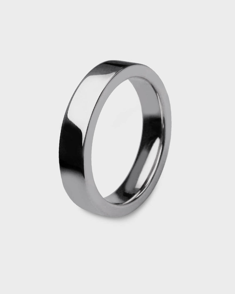 A band and an eternity ring