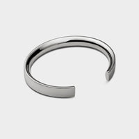 close up of a Viper 8 Bangle